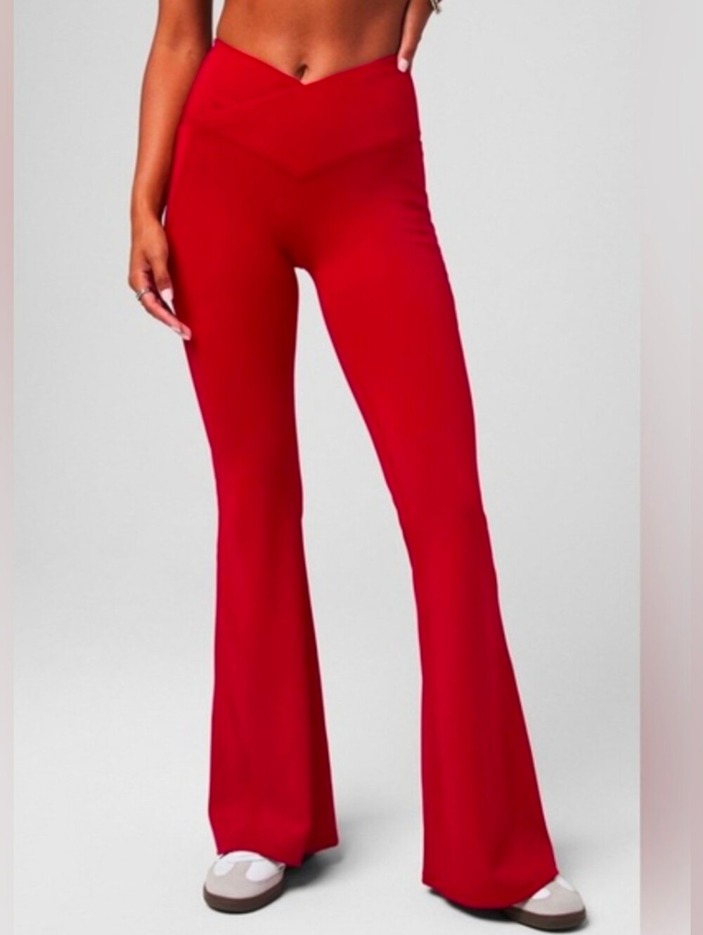 NWT Fabletics Pureluxe Red High-Rise Flare Leggings with V-Waist - Short Length - Picture 1 of 6